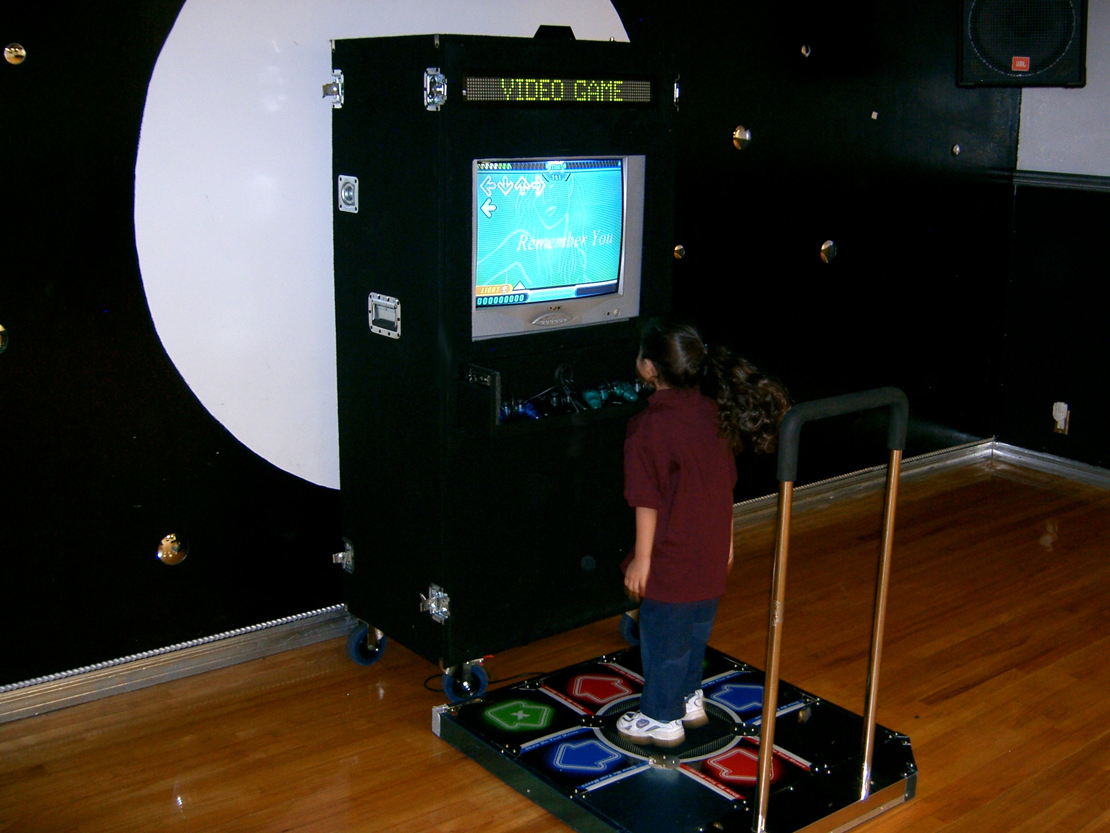 Arcade performing at a Florida event