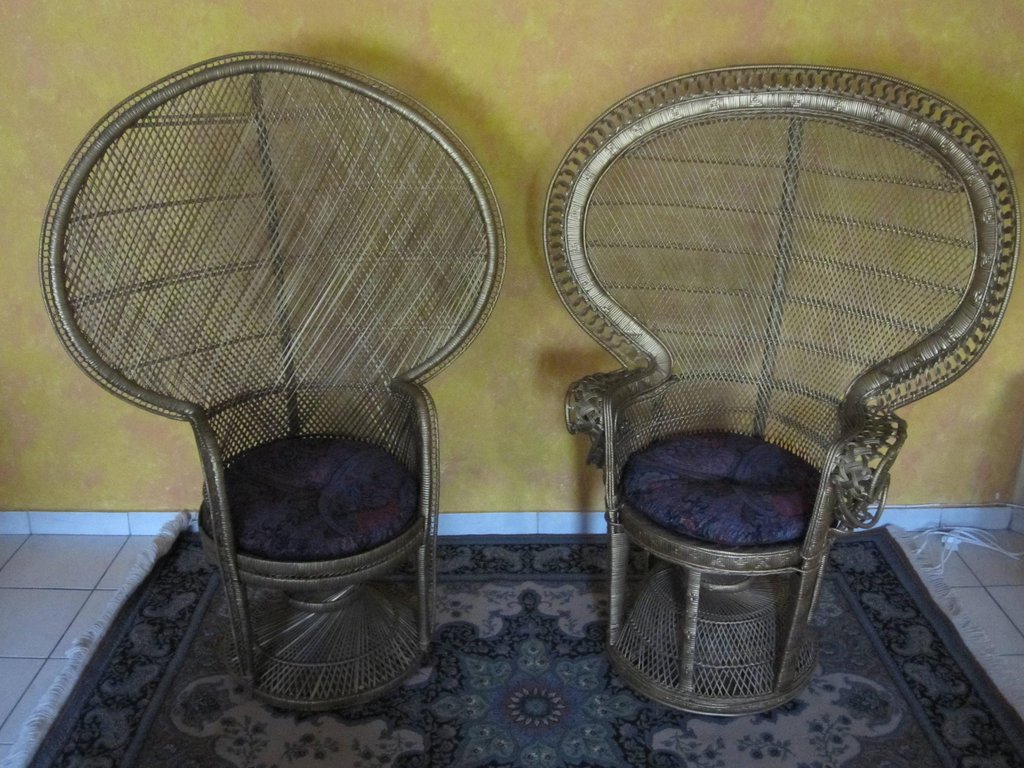 Throne Seating