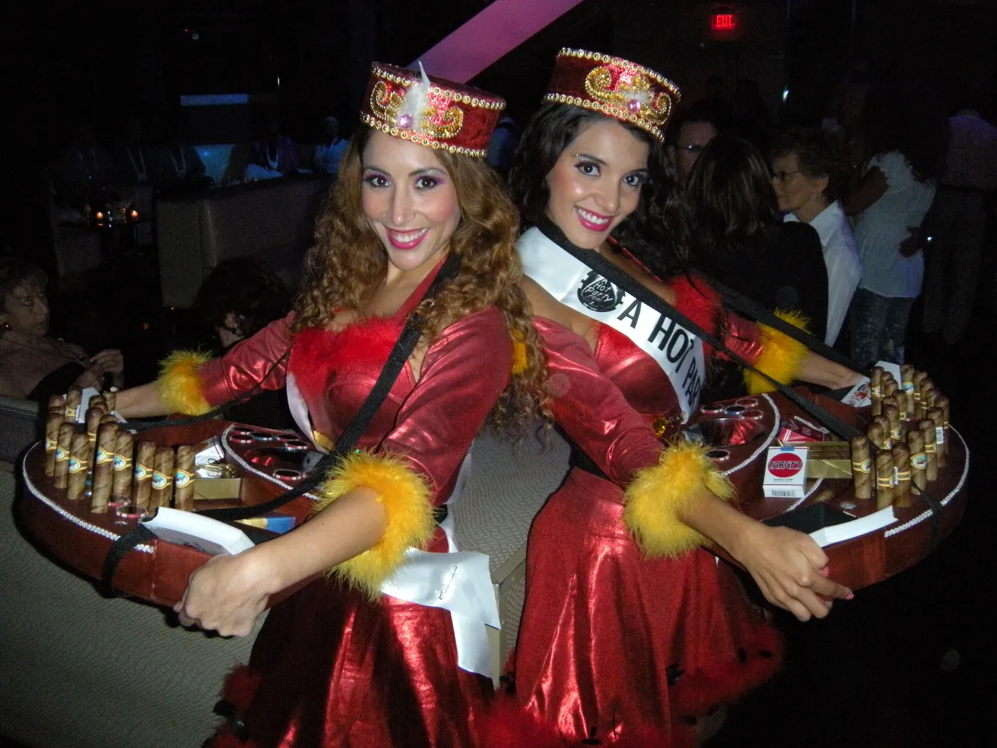 Hot Party Cigar Girls